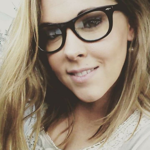 Meet your Posher, Shea - Picture 5 of 8